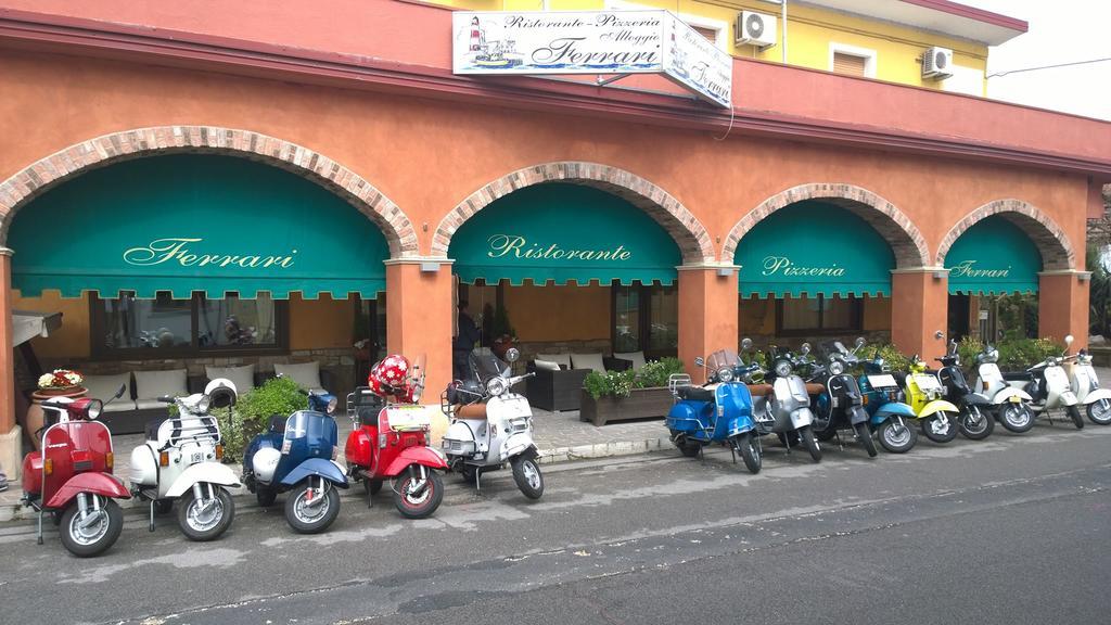 Locanda Ferrari Горо Экстерьер фото