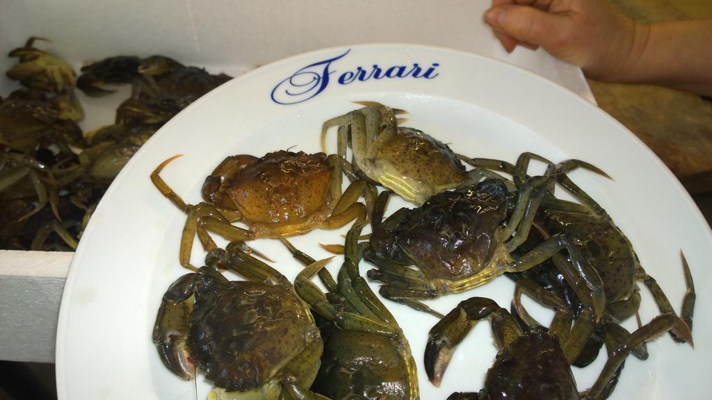 Locanda Ferrari Горо Экстерьер фото